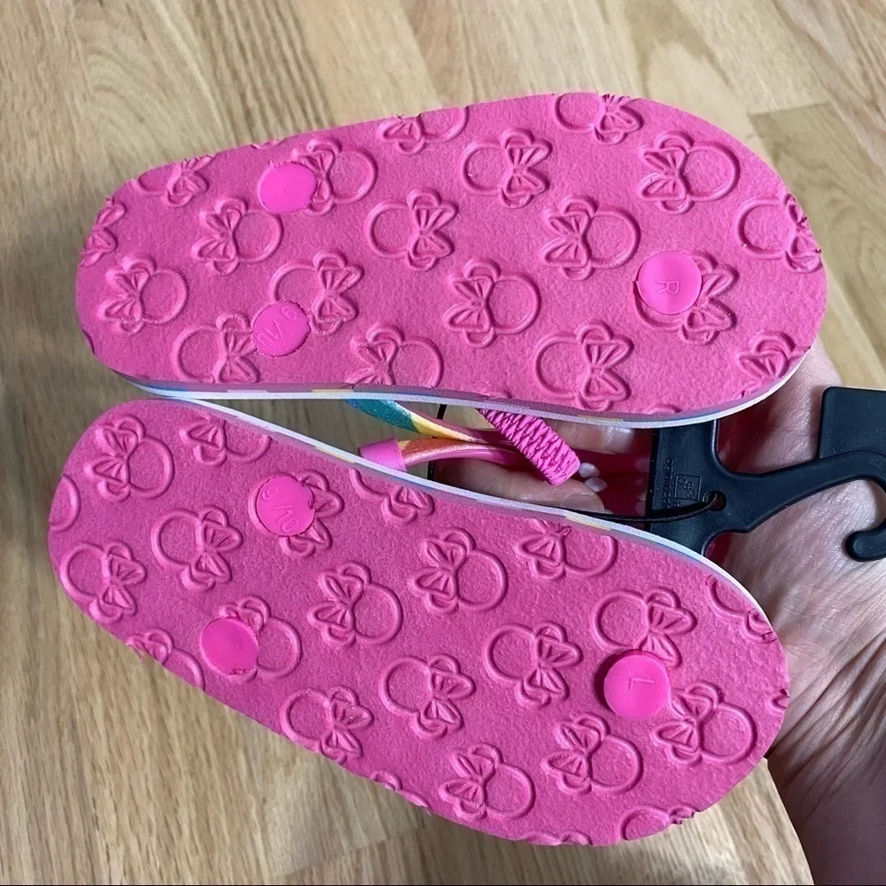 Disney Minnie Mouse Flip Flops Sandals NWT 9/10